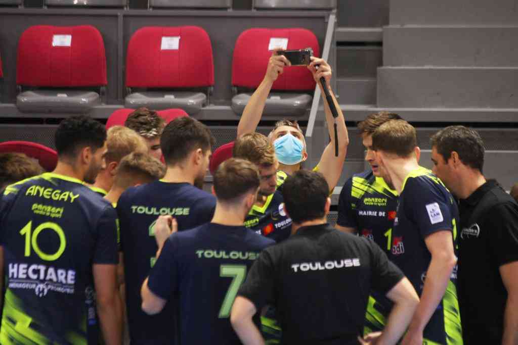 Animateur Live Facebook pour les Spacer's Volley Toulouse