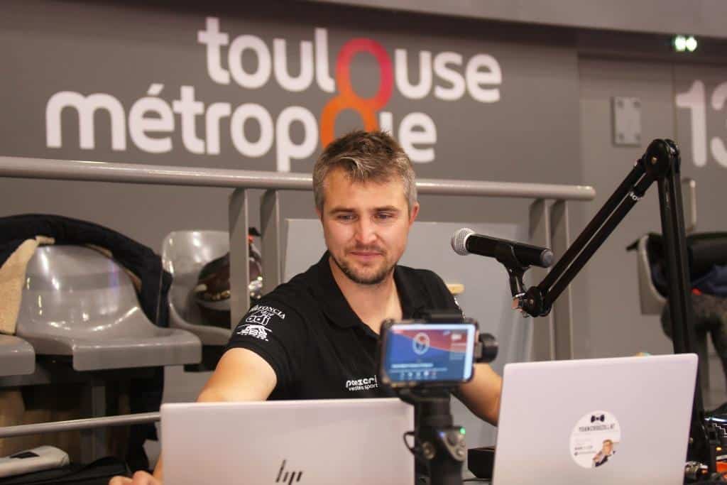 Yoan présentateur du live des matchs des Spacer's Toulouse