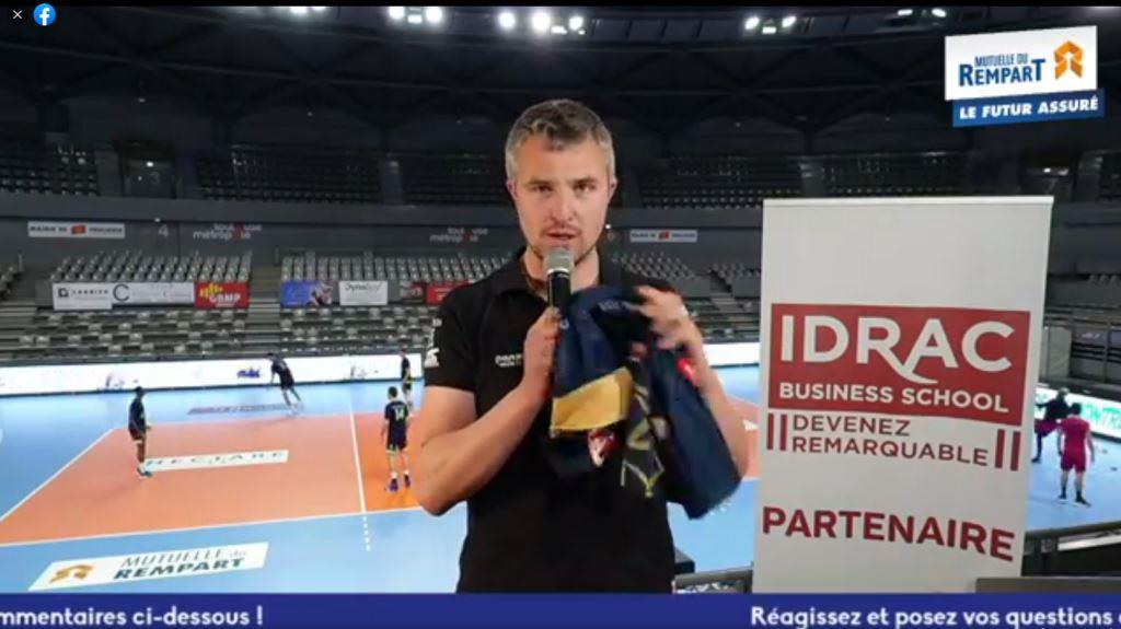 Yoan, présentateur émission avant match Volleyball à Toulouse